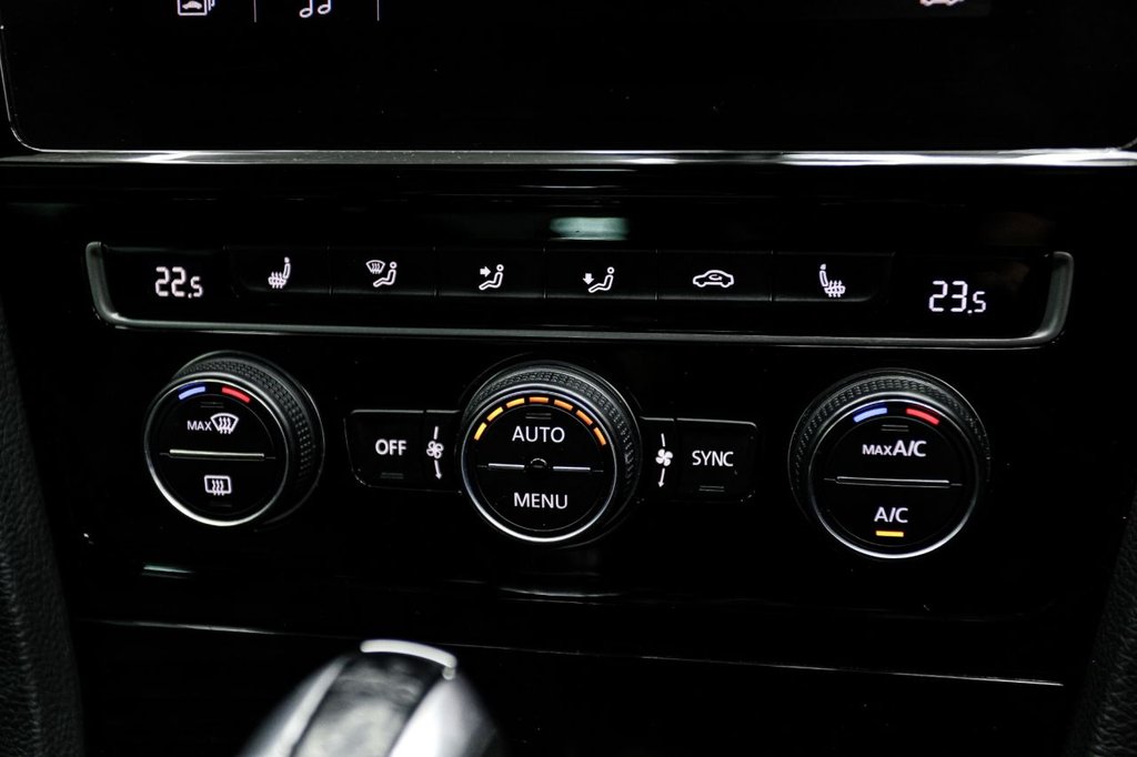 Used Volkswagen Golf 2019 for sale - 76883507: Photo 44