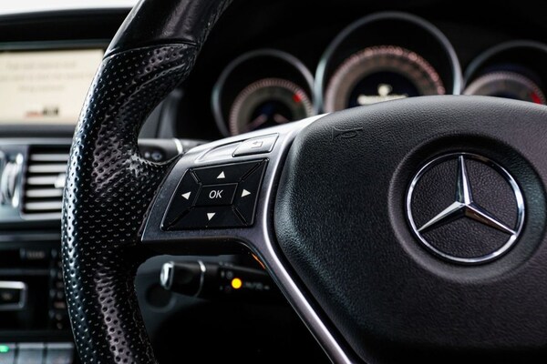 Used Mercedes-Benz E Class 2014 for sale - 76317160: Photo 40