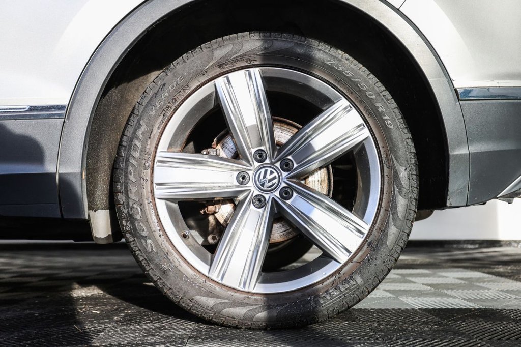 Used Volkswagen Tiguan 2017 for sale - 76655332: Photo 18