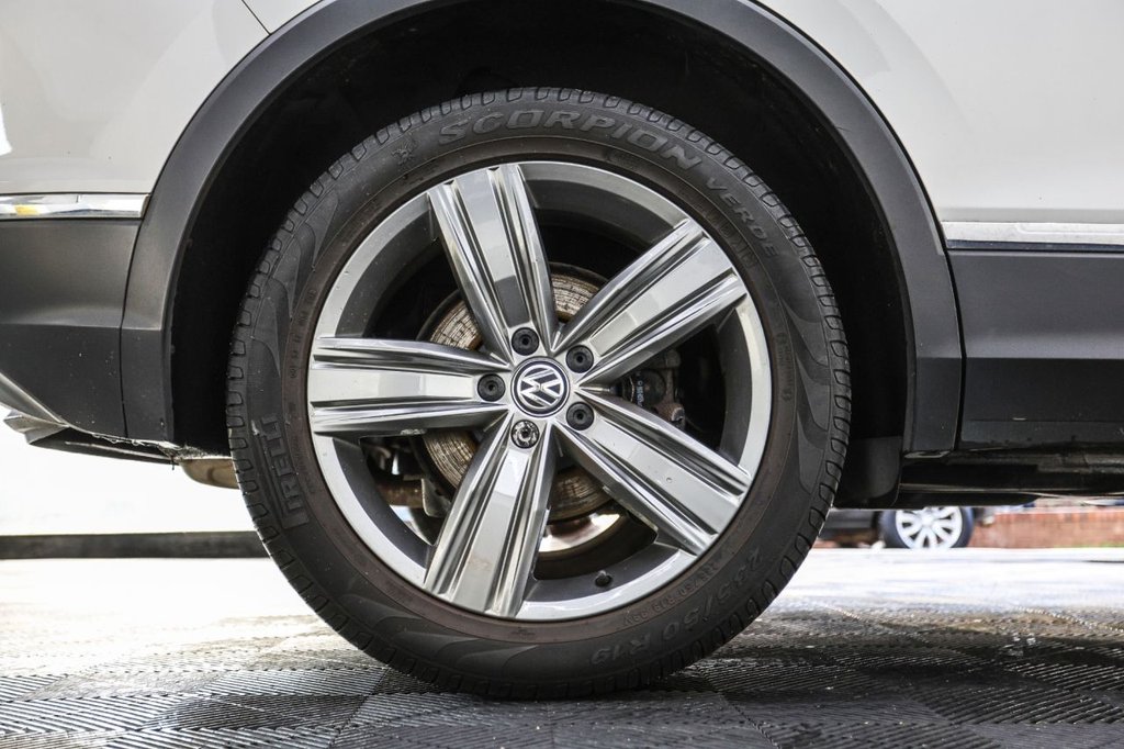 Used Volkswagen Tiguan 2017 for sale - 76655332: Photo 25