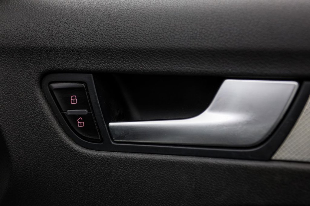 Used Audi A4 2015 for sale - 76725068: Photo 32