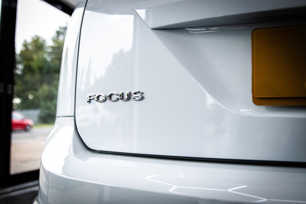 Used Ford Focus 2011 for sale - 76119238: Photo 15