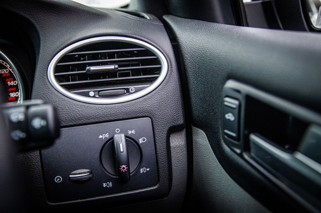 Used Ford Focus 2011 for sale - 76119238: Photo 46