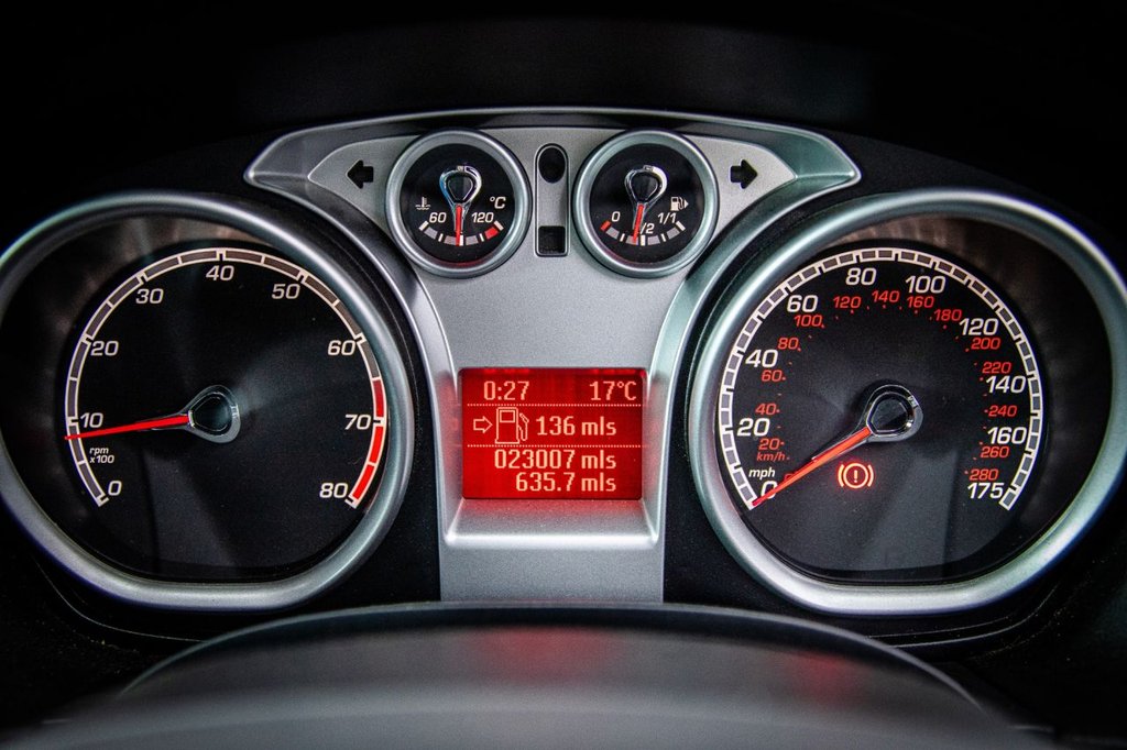 Used Ford Focus 2011 for sale - 76119238: Photo 47