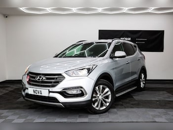 Used Hyundai Santa Fe 2016 for sale - 76256769: Photo