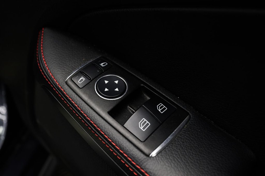 Used Mercedes-Benz SLK 2012 for sale - 76527233: Photo 27