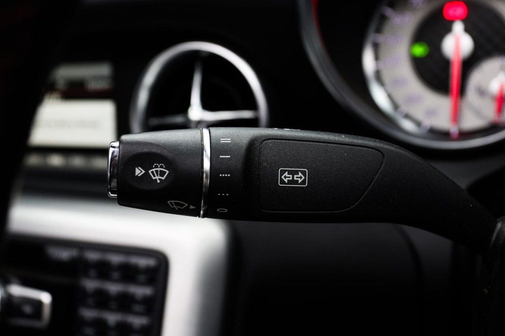 Used Mercedes-Benz SLK 2012 for sale - 76527233: Photo 34