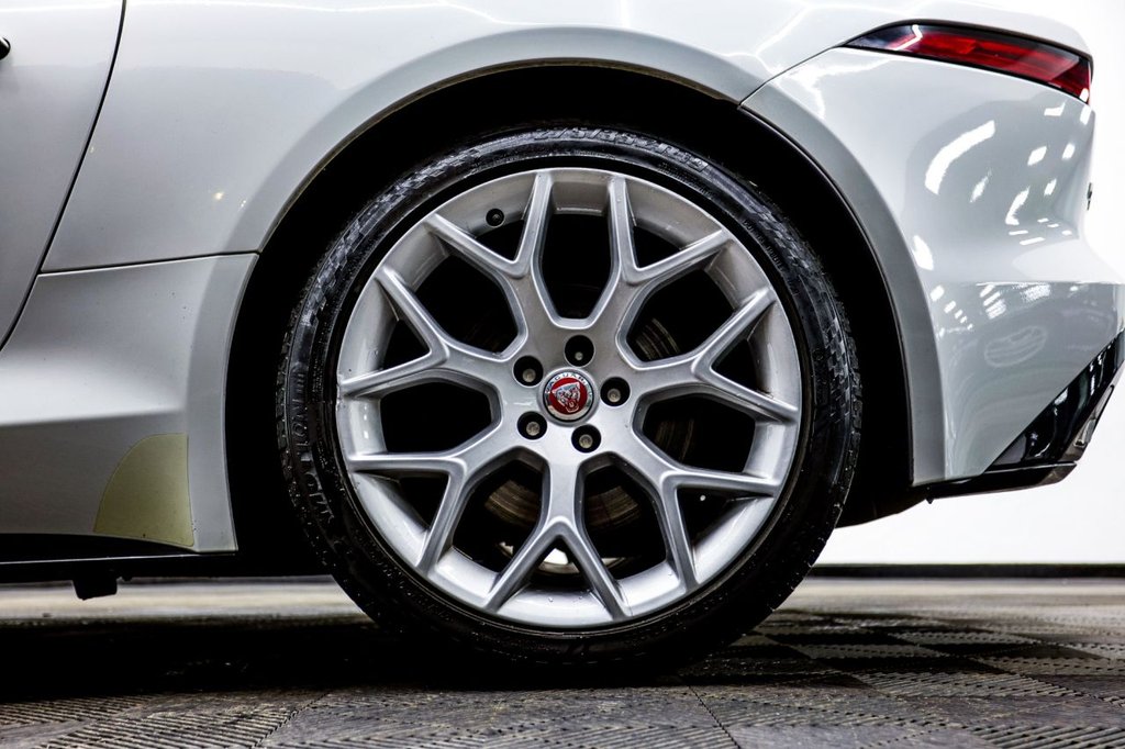Used Jaguar F-Type 2019 for sale - 77583573: Photo 17