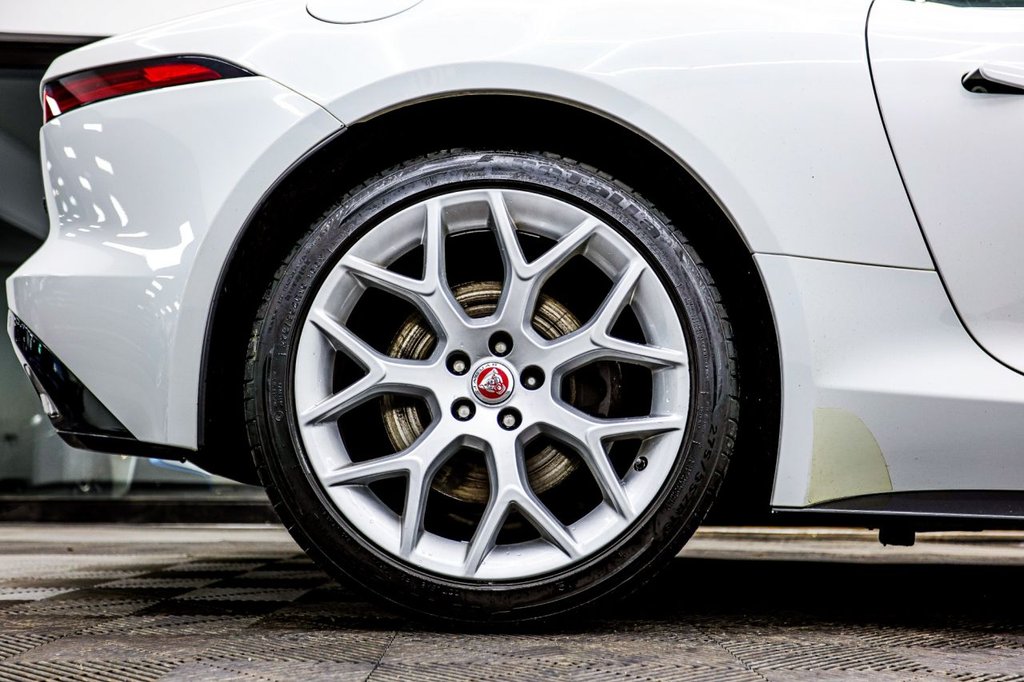 Used Jaguar F-Type 2019 for sale - 77583573: Photo 25