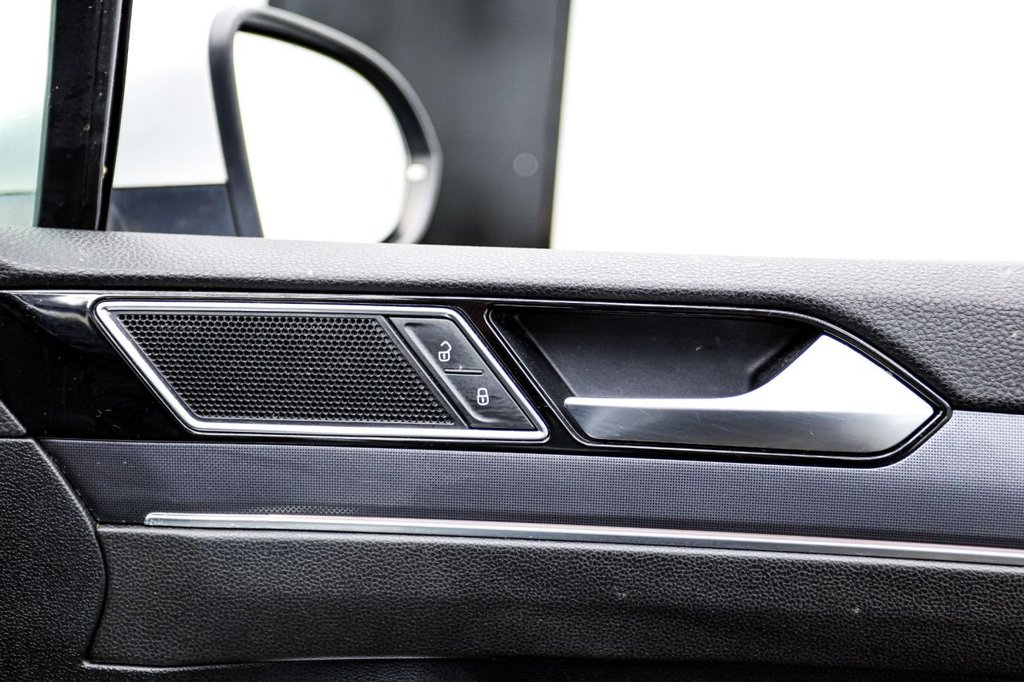 Used Volkswagen Passat 2015 for sale - 77394557: Photo 32