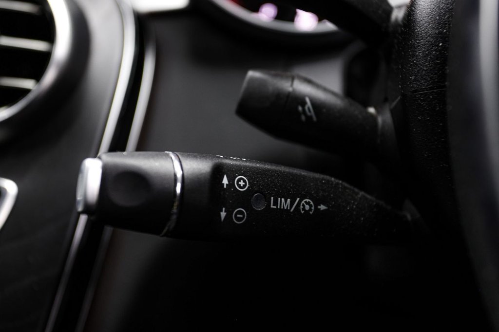 Used Mercedes-Benz C Class 2018 for sale - 76711475: Photo 40