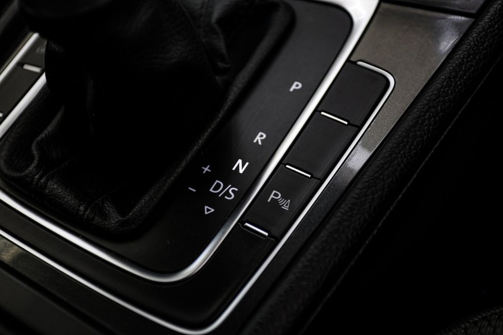 Used Volkswagen Golf 2018 for sale - 76855162: Photo 45