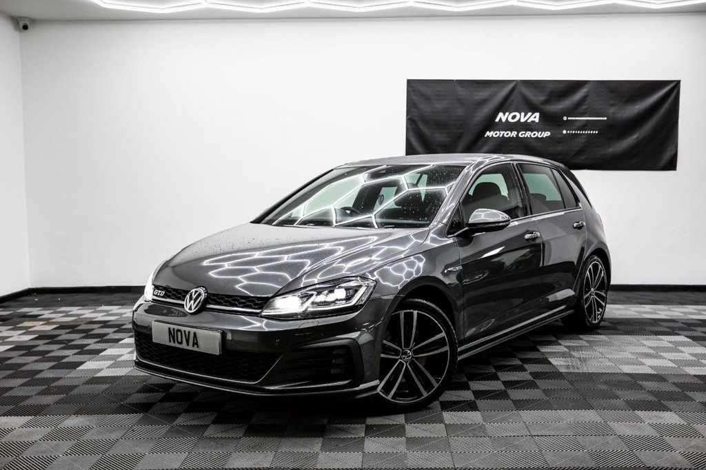 Used Volkswagen Golf 2019 for sale - 77027052: Photo 2