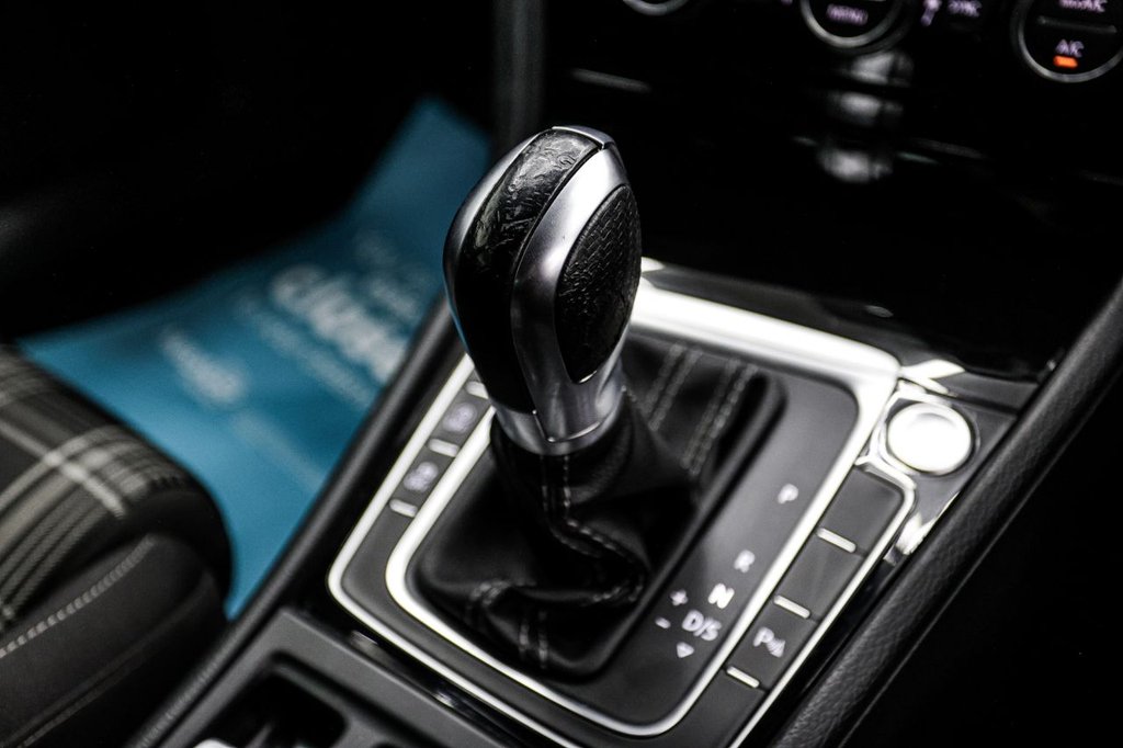 Used Volkswagen Golf 2019 for sale - 77027052: Photo 44