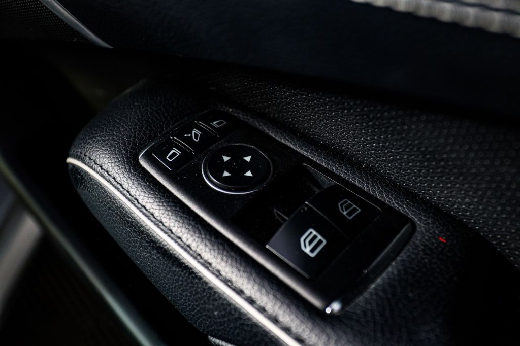 Used Mercedes-Benz SL 2013 for sale - 76445769: Photo 30