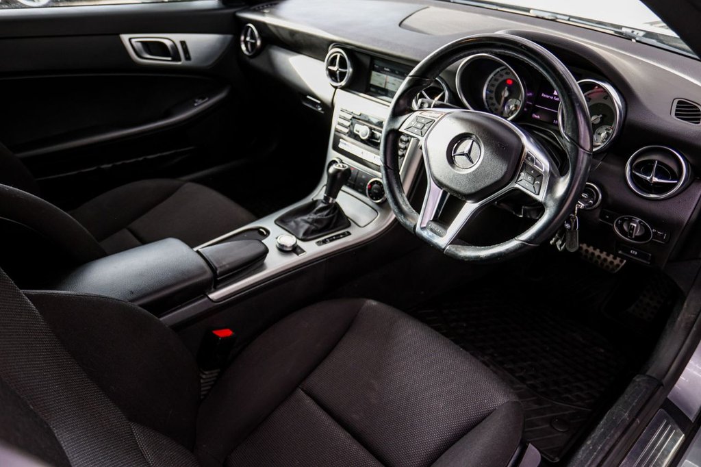 Used Mercedes-Benz SLK 2014 for sale - 76396080: Photo 25