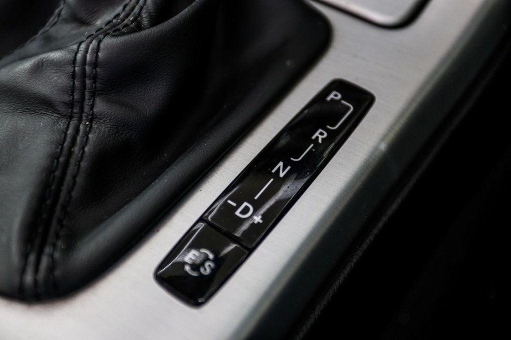 Used Mercedes-Benz SLK 2014 for sale - 76396080: Photo 42