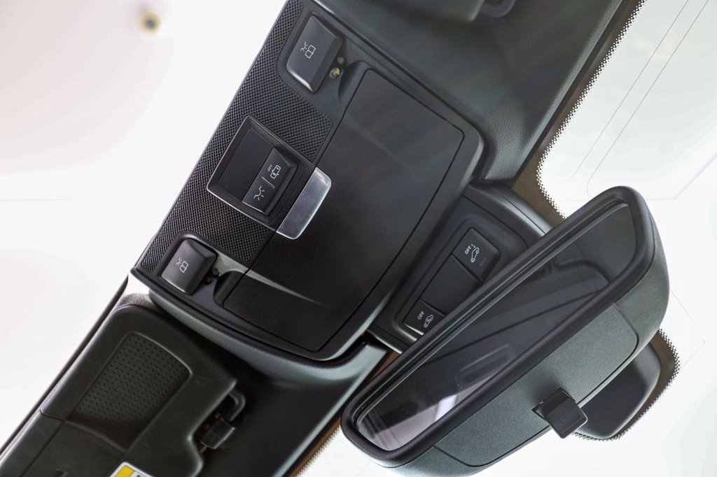 Used Mercedes-Benz SLK 2014 for sale - 76396080: Photo 45