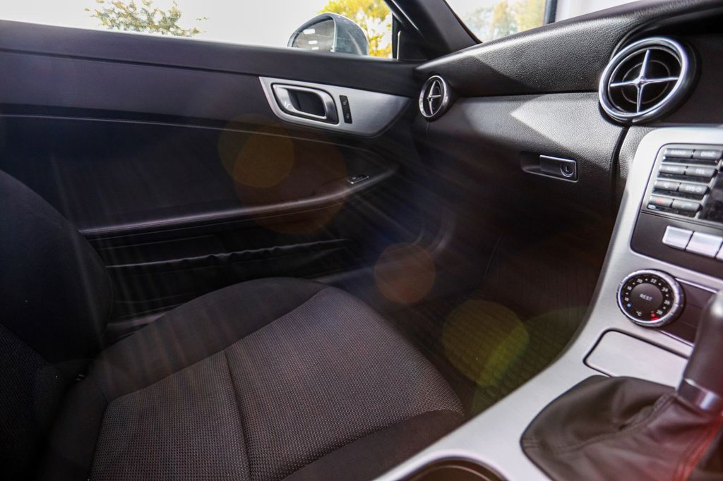 Used Mercedes-Benz SLK 2014 for sale - 76396080: Photo 47