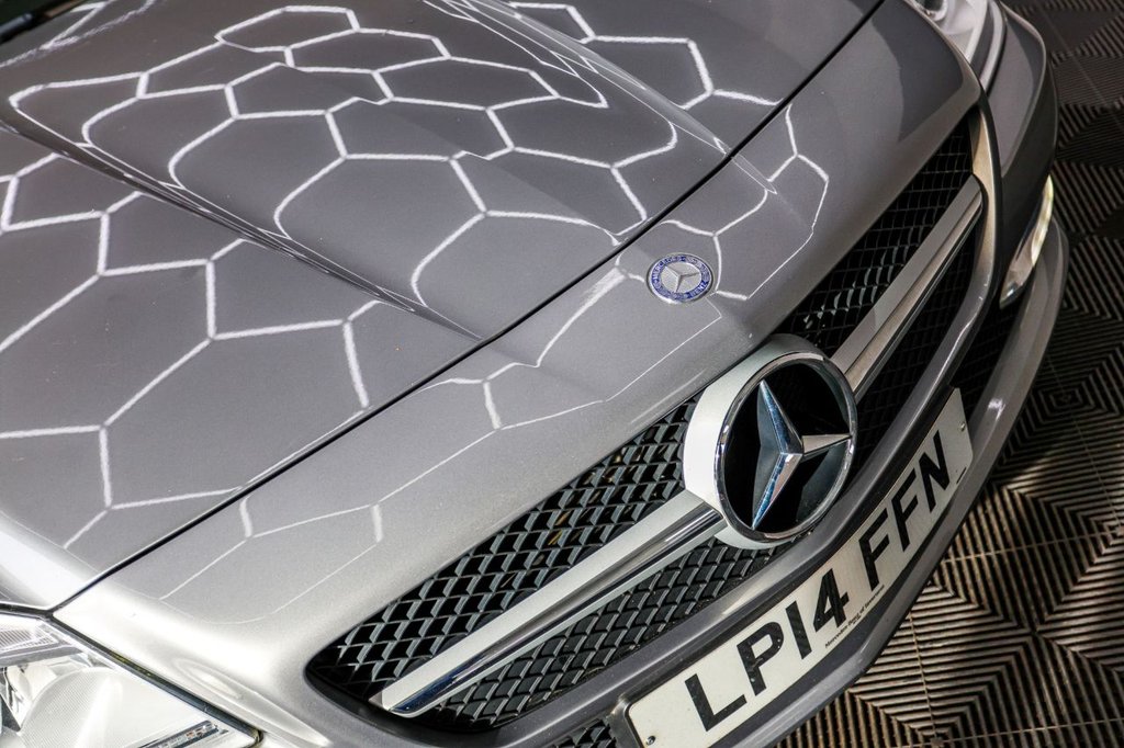 Used Mercedes-Benz SLK 2014 for sale - 76396080: Photo 48