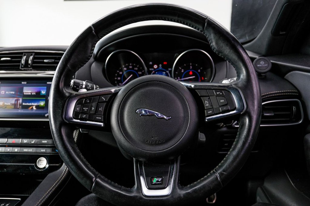 Used Jaguar F-Pace 2018 for sale - 76291815: Photo 36