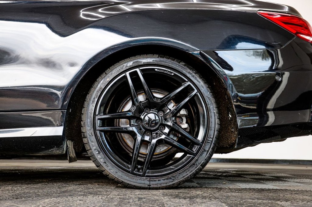 Used Mercedes-Benz E Class 2013 for sale - 77953027: Photo 15