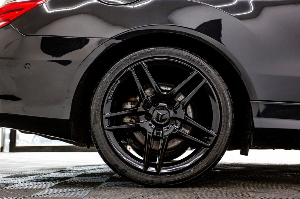 Used Mercedes-Benz E Class 2013 for sale - 77953027: Photo 23