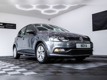 Used Volkswagen Polo 2015 for sale - 75630596: Photo