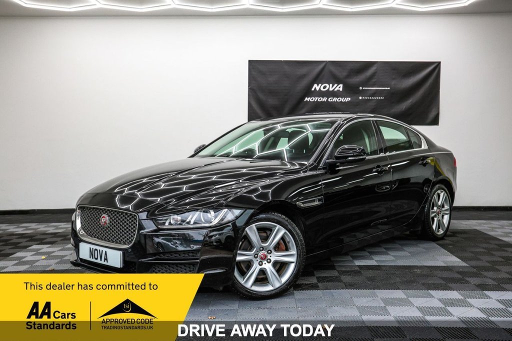 Used Jaguar XE 2018 for sale - 76582609: Photo 1