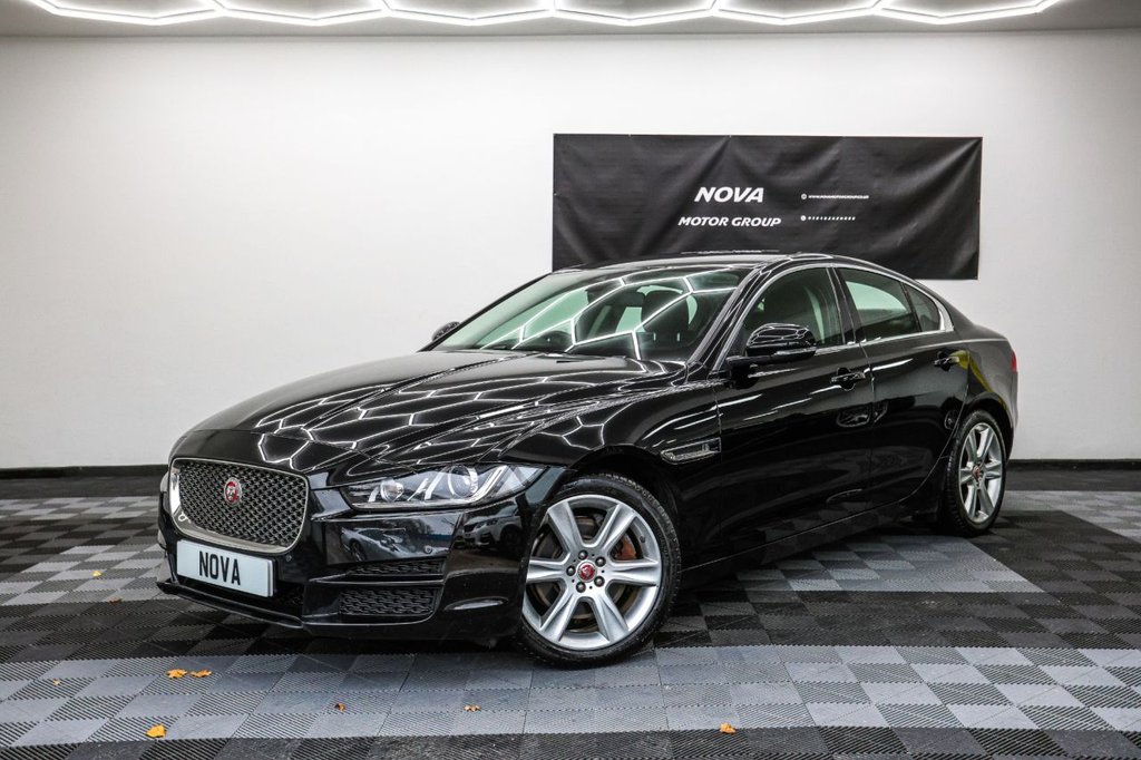 Used Jaguar XE 2018 for sale - 76582609: Photo 2