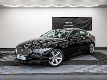 Used Jaguar XE 2018 for sale - 76582609: Photo