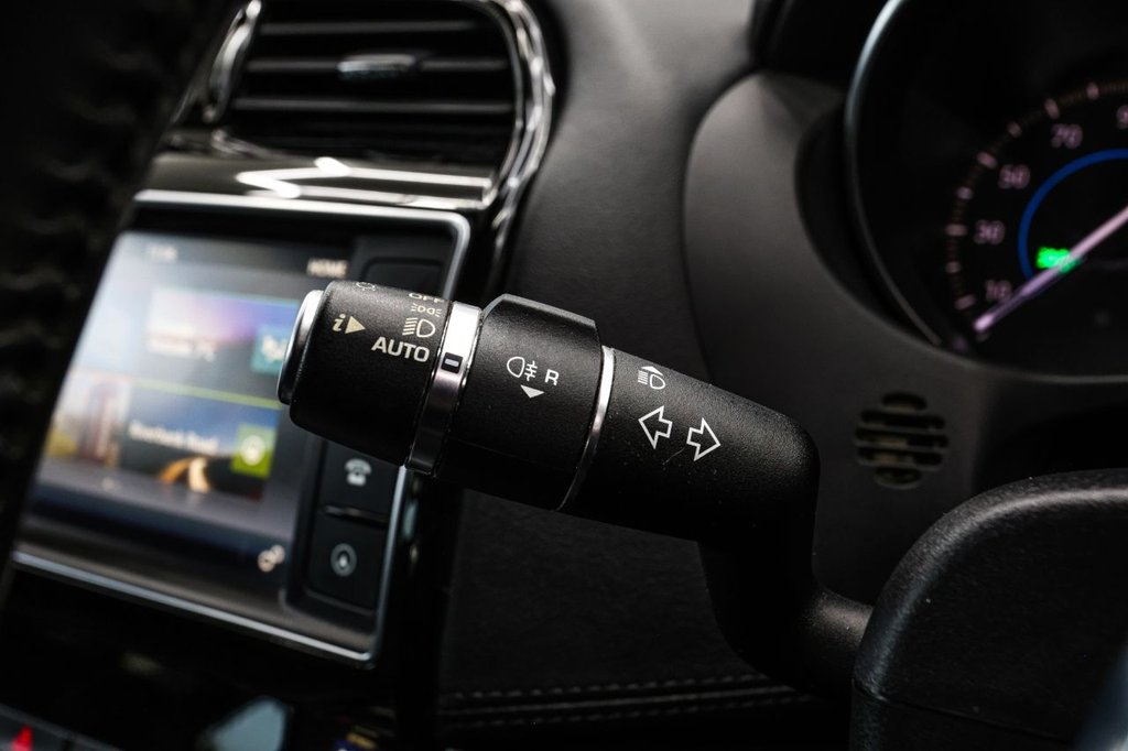 Used Jaguar XE 2018 for sale - 76582609: Photo 40