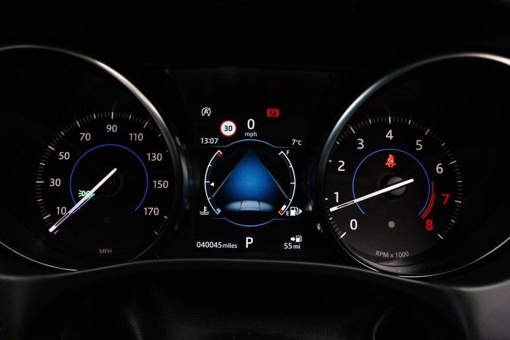 Used Jaguar XE 2018 for sale - 76582609: Photo 42