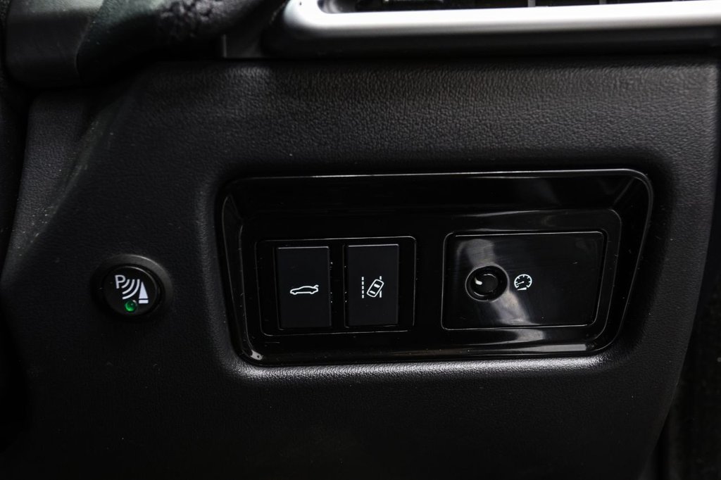 Used Jaguar XE 2018 for sale - 76582609: Photo 43