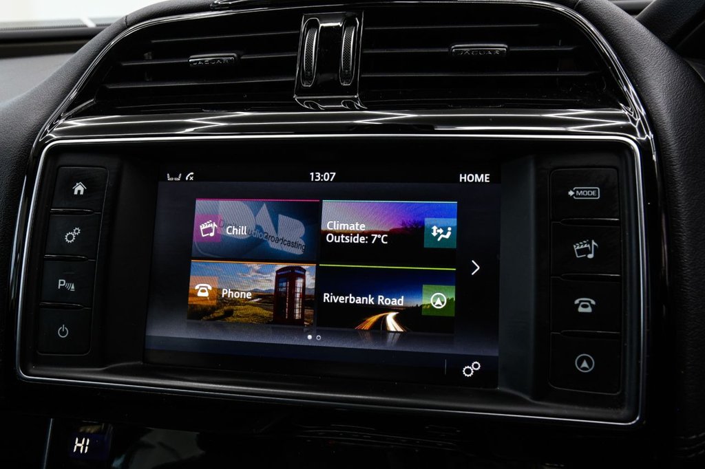 Used Jaguar XE 2018 for sale - 76582609: Photo 44