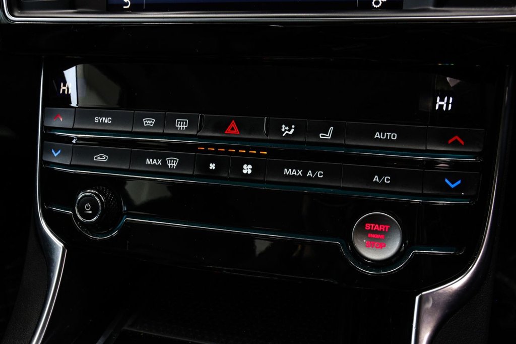 Used Jaguar XE 2018 for sale - 76582609: Photo 47