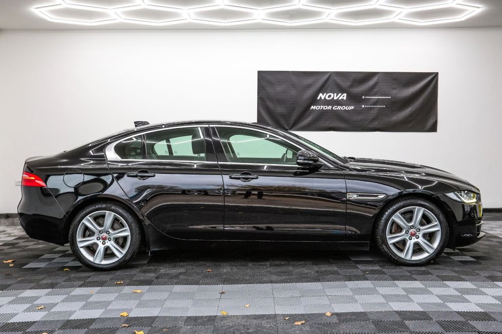 Used Jaguar XE 2018 for sale - 76582609: Photo 5