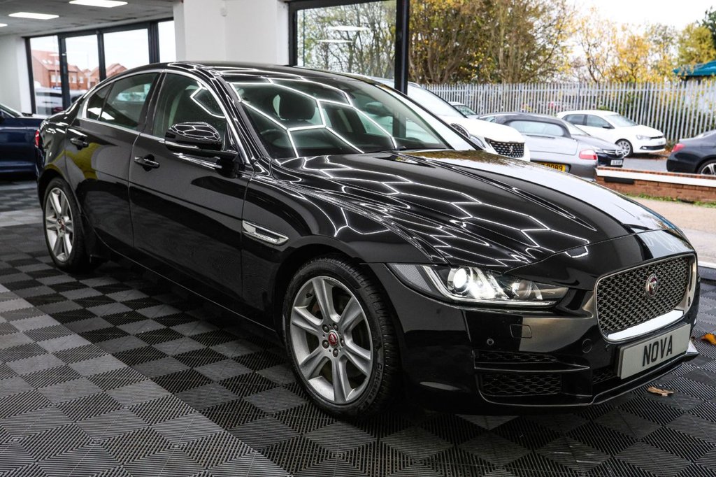 Used Jaguar XE 2018 for sale - 76582609: Photo 9