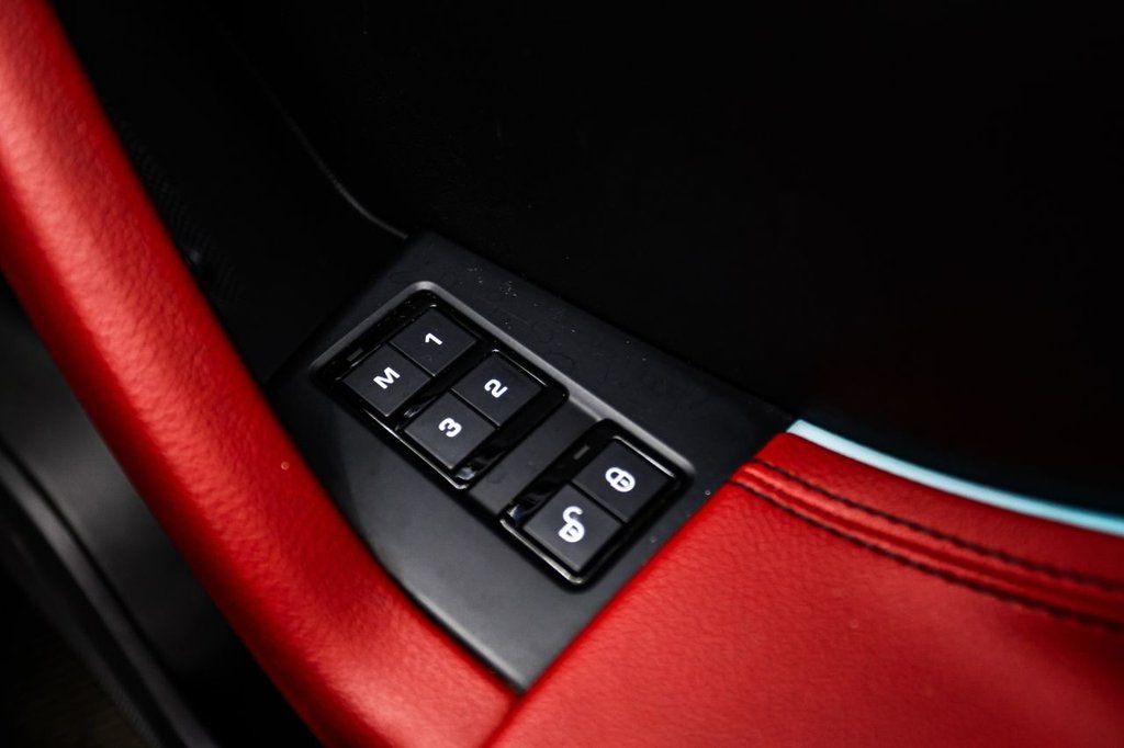 Used Jaguar F-Pace 2017 for sale - 77288241: Photo 32