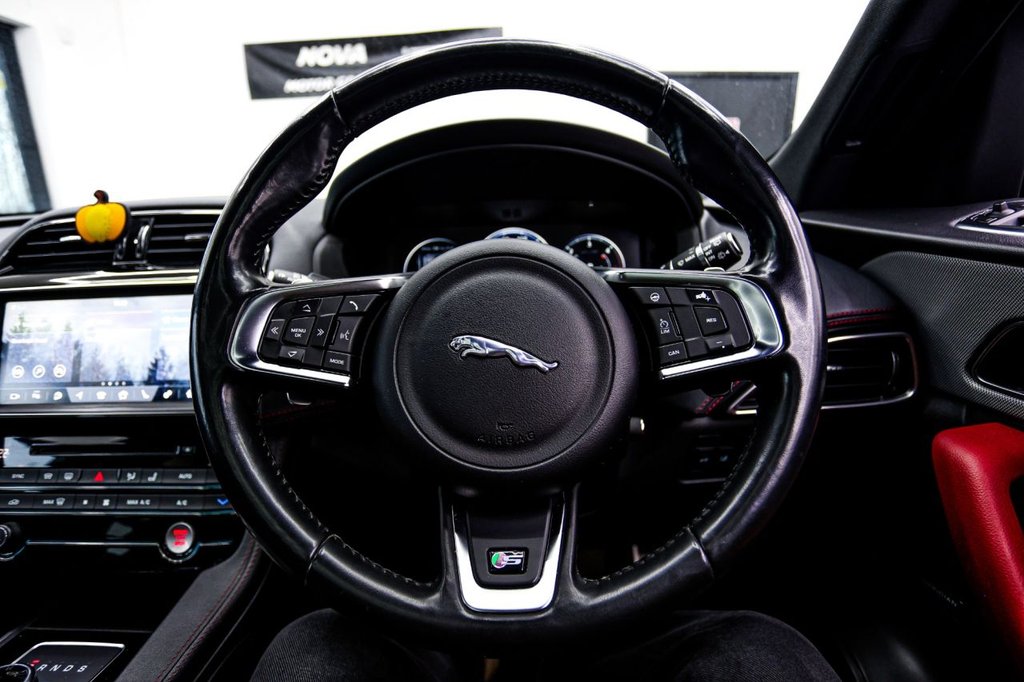Used Jaguar F-Pace 2017 for sale - 77288241: Photo 36