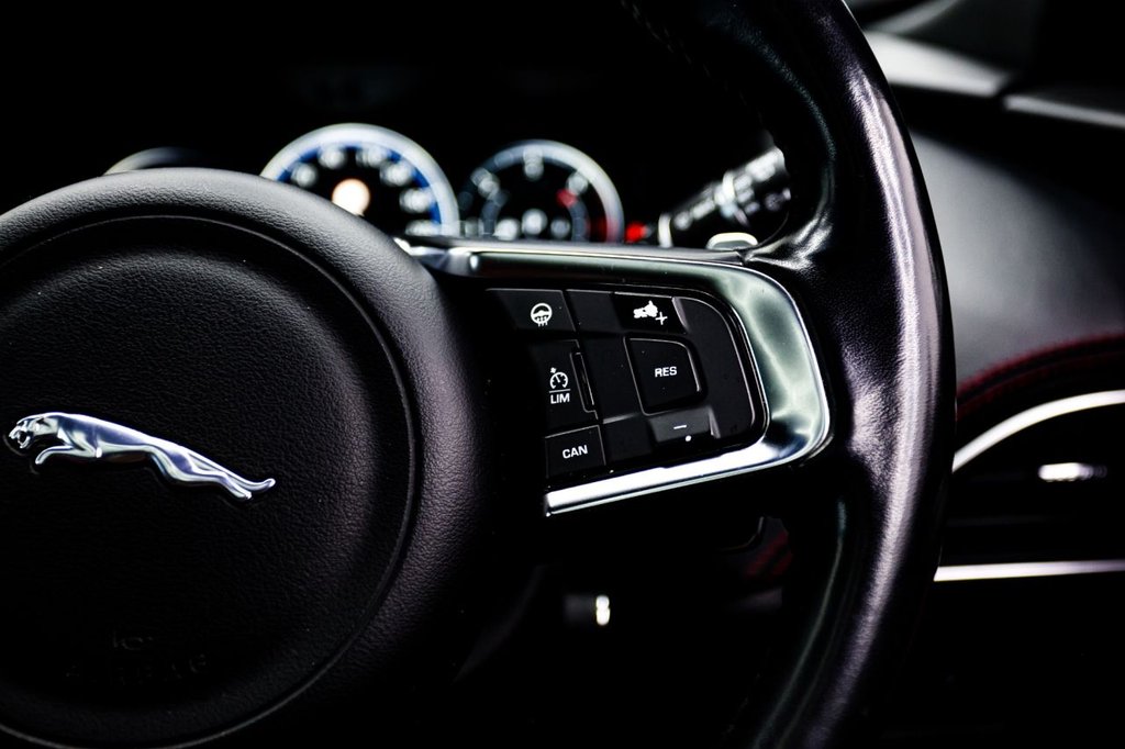 Used Jaguar F-Pace 2017 for sale - 77288241: Photo 38