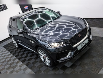 Used Jaguar F-Pace 2017 for sale - 77288241: Photo