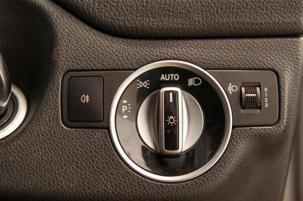 Used Mercedes-Benz CLA 2013 for sale - 76900441: Photo 31