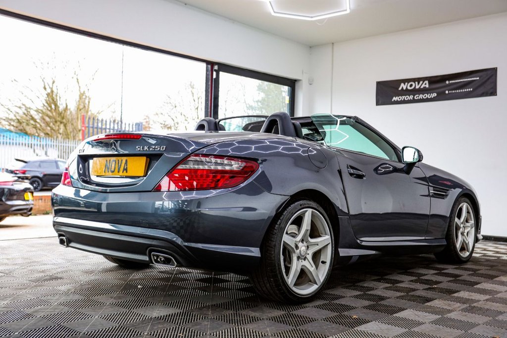 Used Mercedes-Benz SLK 2012 for sale - 77636768: Photo 10