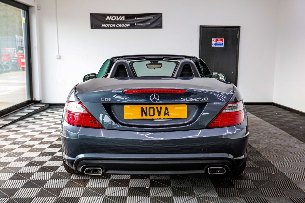 Used Mercedes-Benz SLK 2012 for sale - 77636768: Photo 11