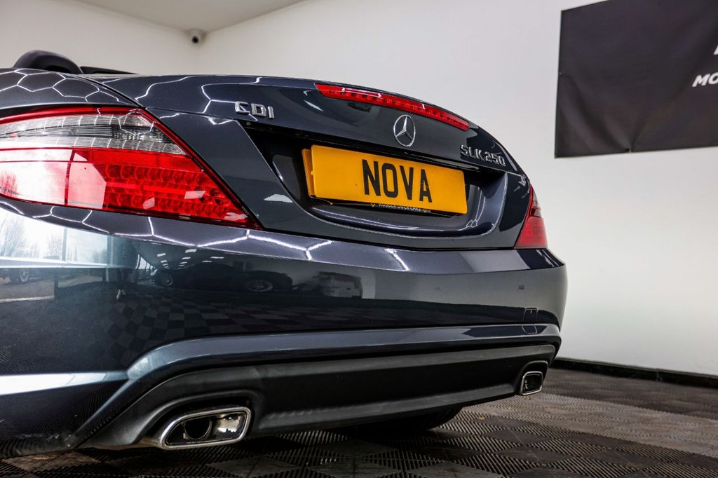 Used Mercedes-Benz SLK 2012 for sale - 77636768: Photo 14