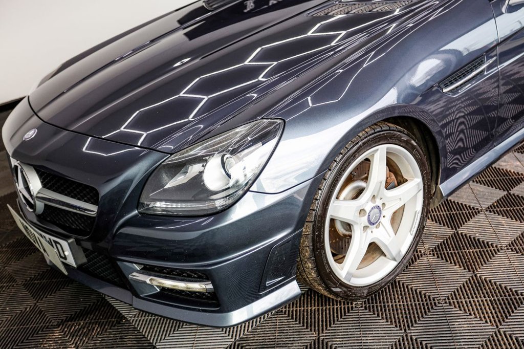 Used Mercedes-Benz SLK 2012 for sale - 77636768: Photo 18