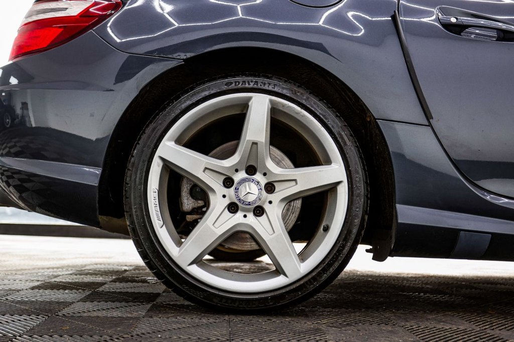 Used Mercedes-Benz SLK 2012 for sale - 77636768: Photo 23