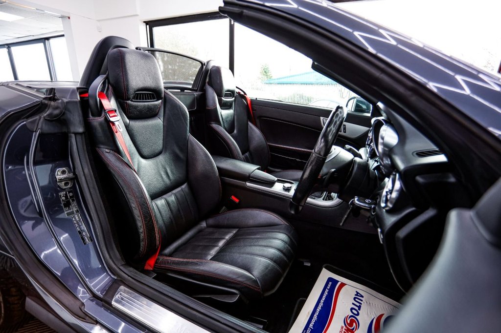 Used Mercedes-Benz SLK 2012 for sale - 77636768: Photo 25