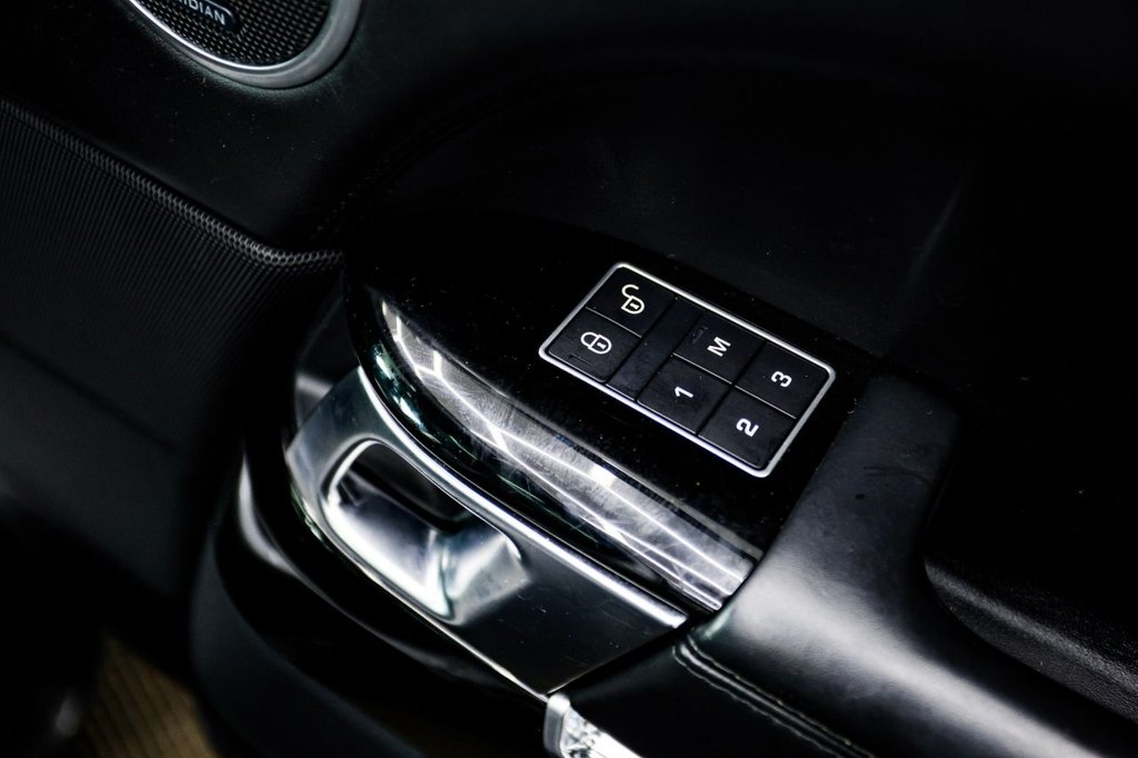 Used Land Rover Range Rover 2016 for sale - 77356690: Photo 33